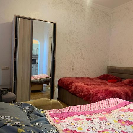Guest House Kakha Кобулеті Екстер'єр фото