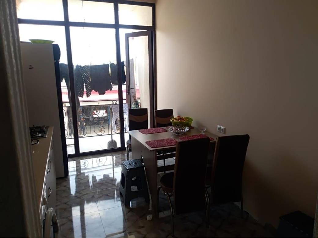 Guest House Kakha Кобулеті Екстер'єр фото